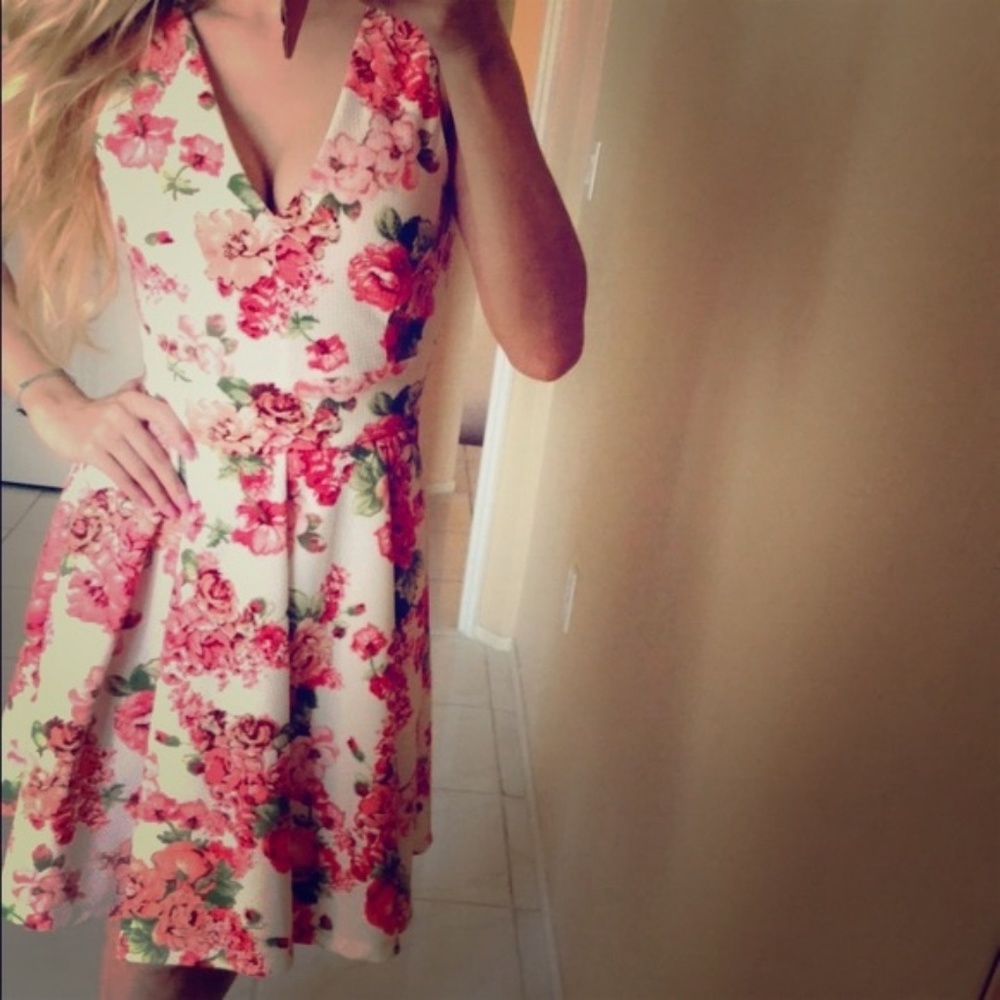 NEW English Rose Pink Floral Mini Dress! - Picture 6 of 7